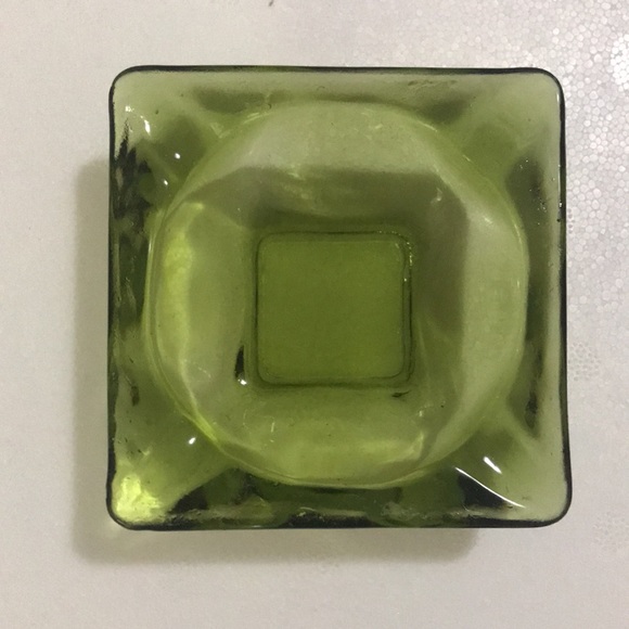 Vintage Forest Green Glass Ashtray - Picture 2 of 4